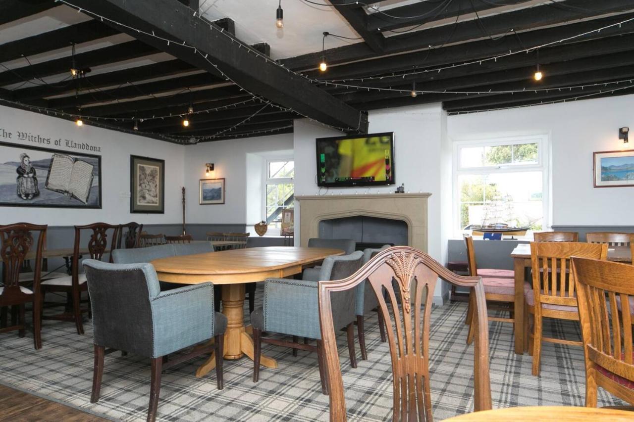 Pass The Keys Modern En-Suite Room In Country Pubrestaurant 2 Llanddona Exterior foto